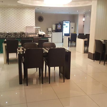 Changwon Olympic Hotel Værelse billede