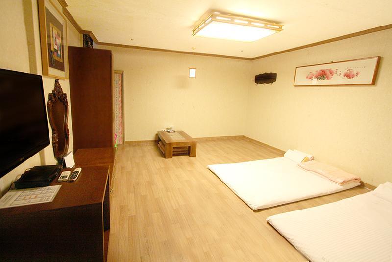 Changwon Olympic Hotel Eksteriør billede