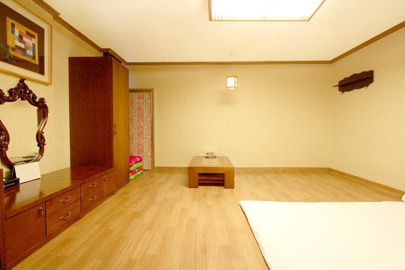 Changwon Olympic Hotel Eksteriør billede